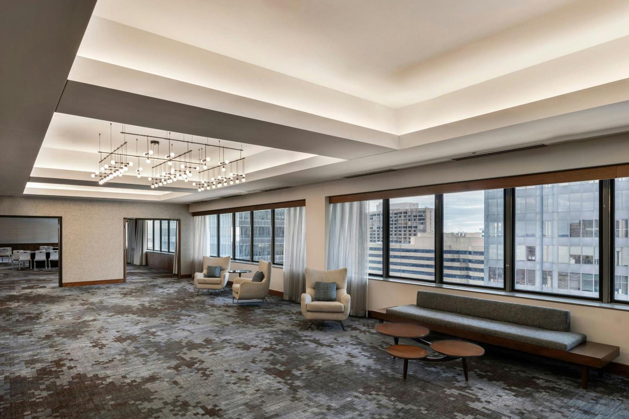 Le Meridien Downtown Otel